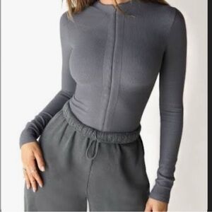 Joah Brown Invisible Zip Long Sleeve - Sold Out Color S/M